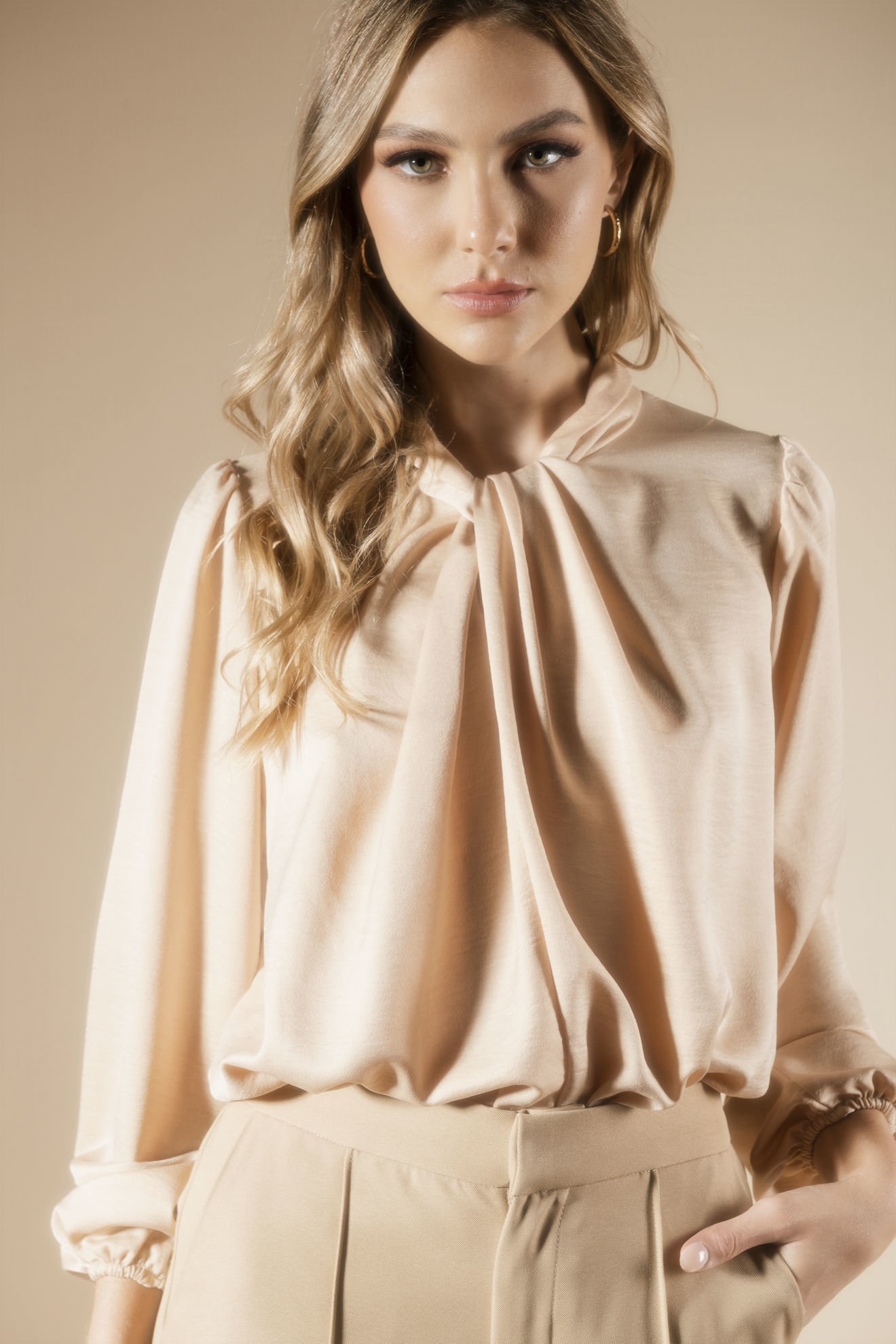 Imagen de Blusa M Larga Nudo         (Exclusivo Pagina)