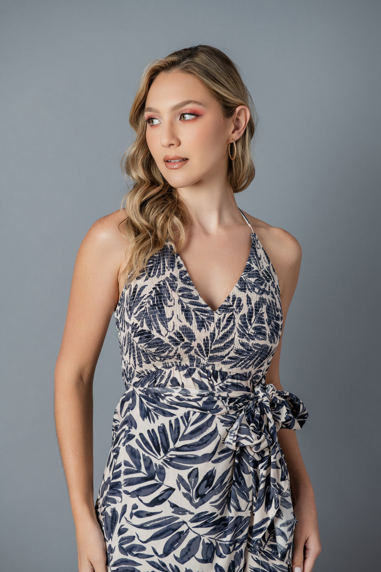 Imagen de Vestido Halter, Espalda Descubierta En Rayon Estampado            (Exclusivo Pagina)