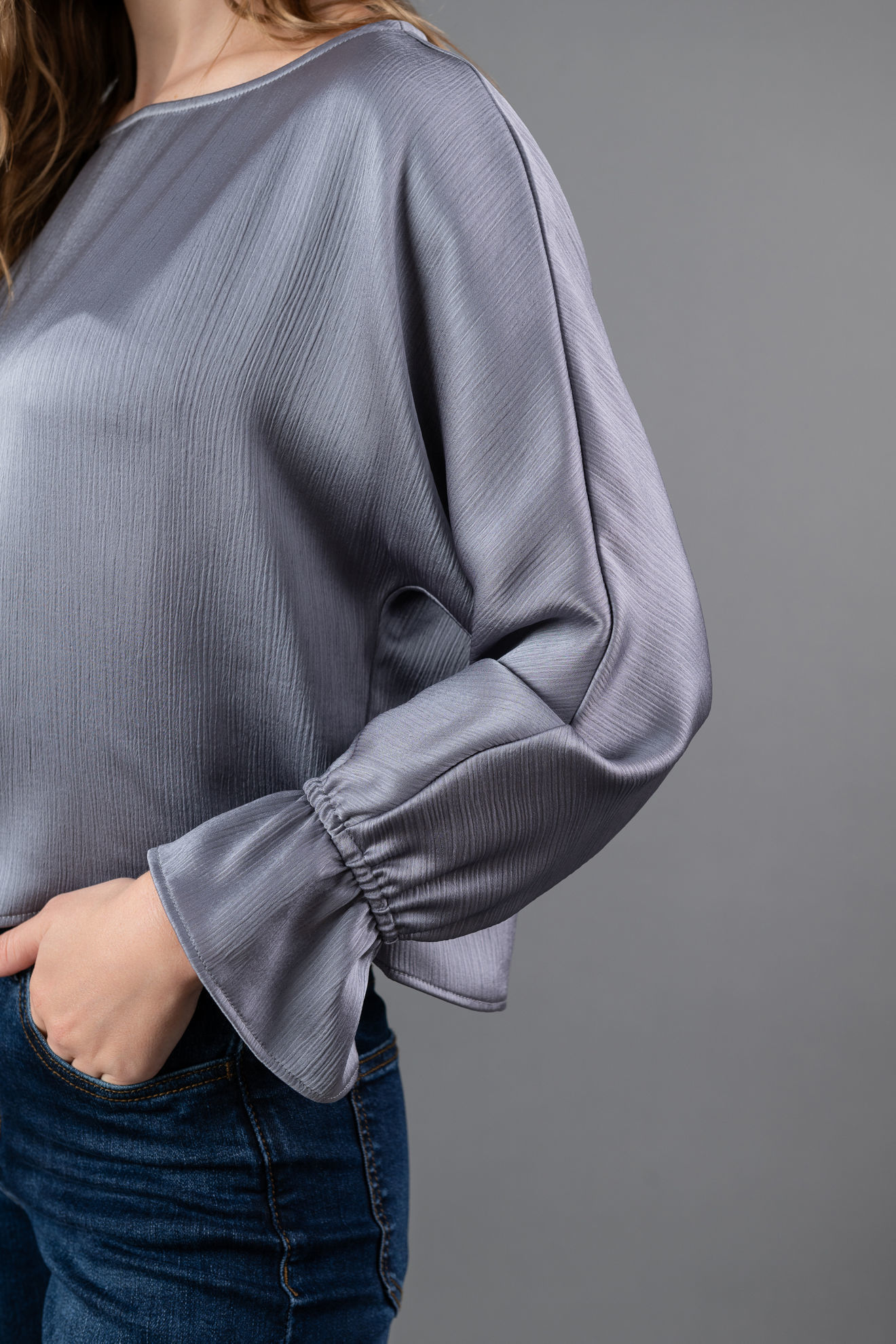 Imagen de Blusa En Satin, Manga Larga     (Exclusiva Pagina)