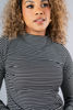 Imagen de Blusa Cuello Alto En Rayas.     (Exclusivo Pagina)