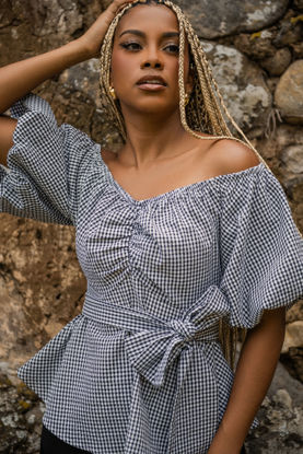 Imagen de Blusa En Cuadros Off Shoulder     (Exclusiva Pagina)