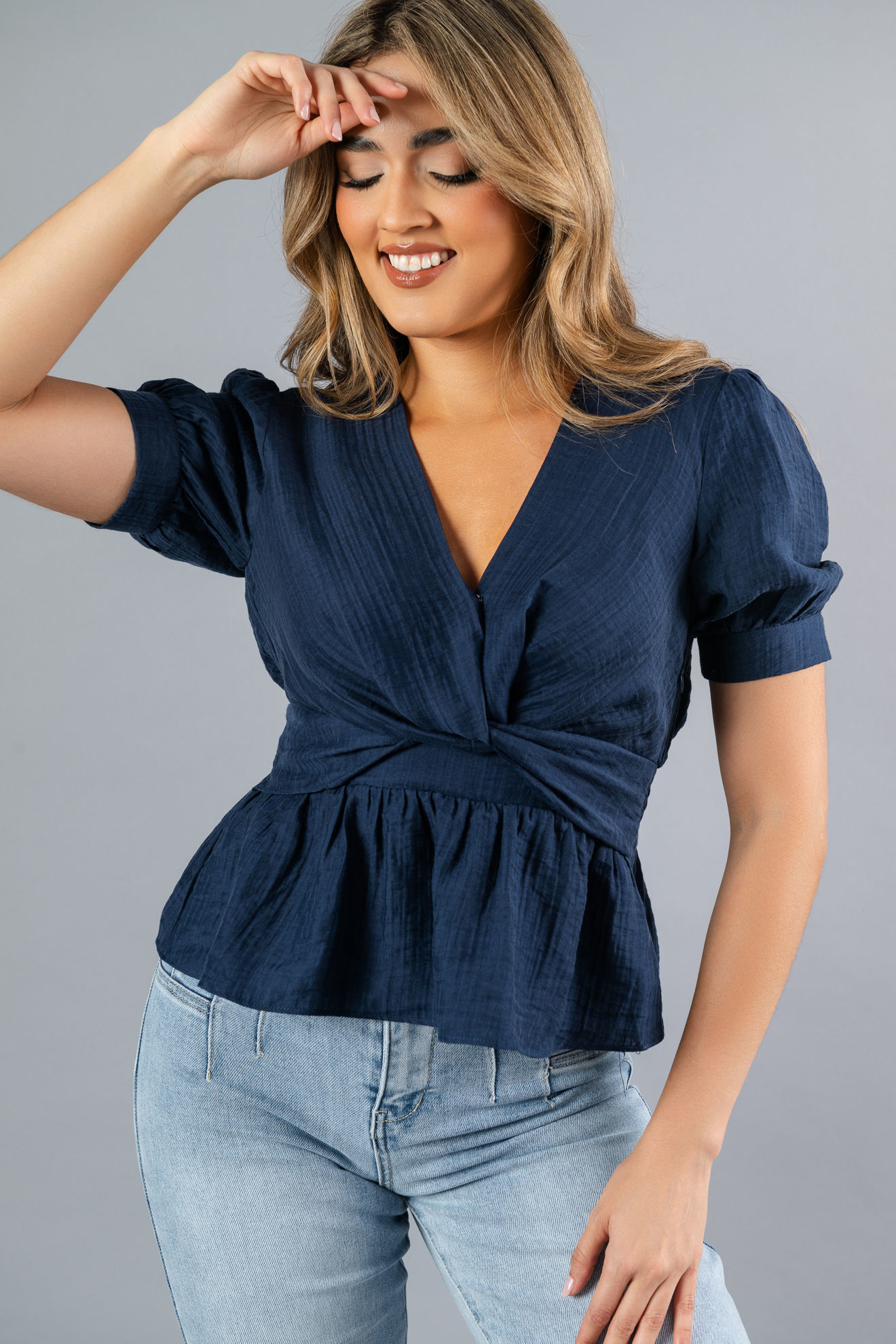 Imagen de Blusa Cuello V Manga Corta