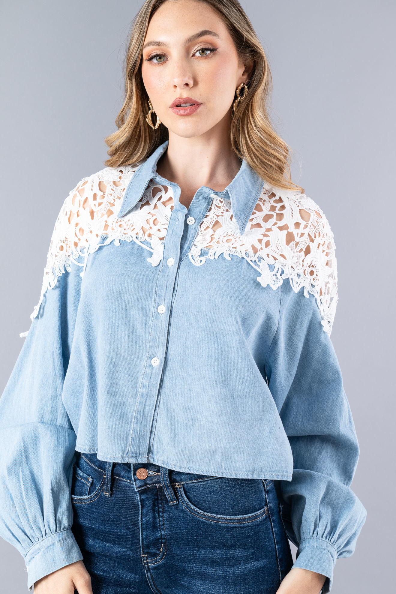 Imagen de Camisera Manga Larga, Detalle Croche Blanco    ( Exclusiva Pagina)