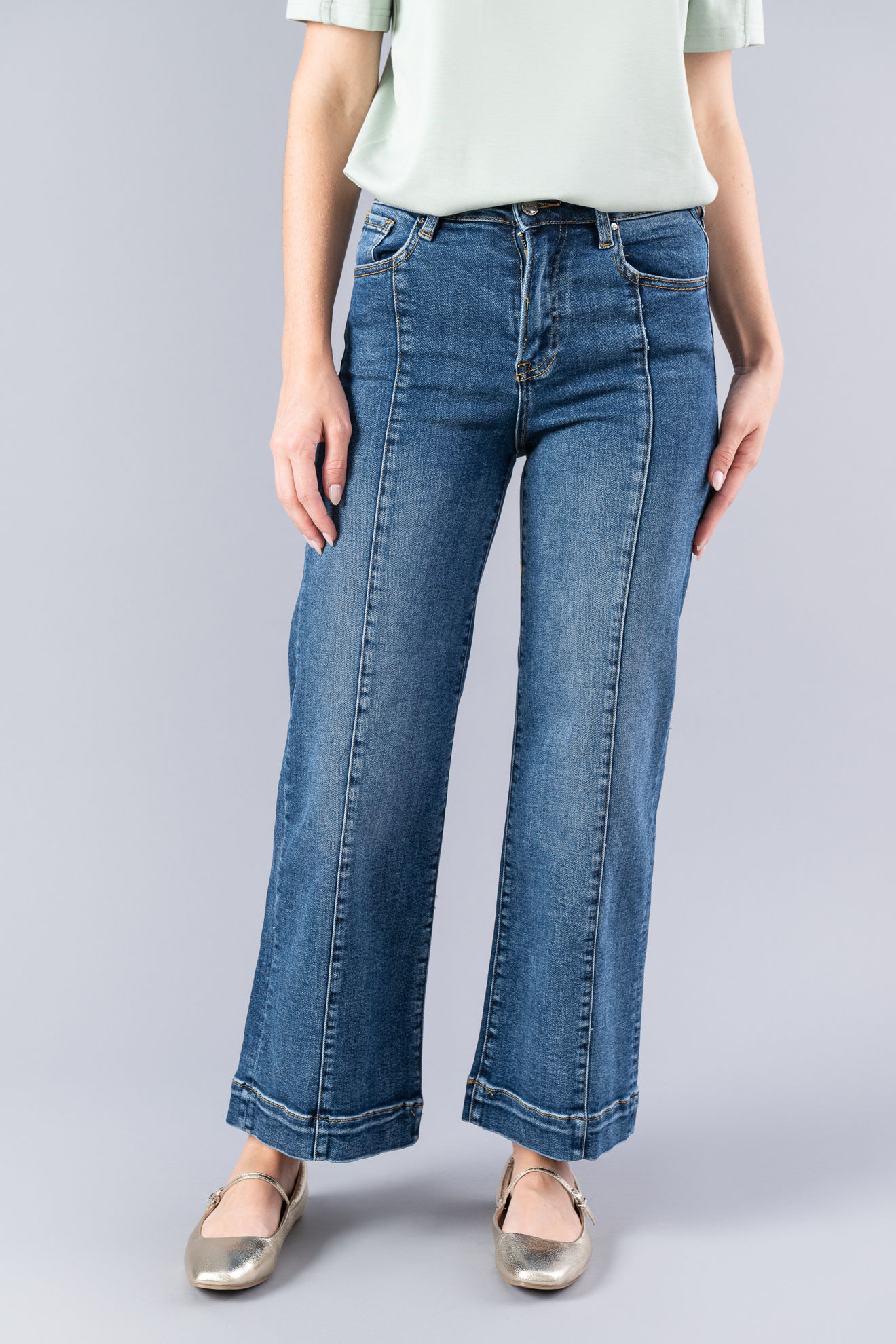 Medium Denim