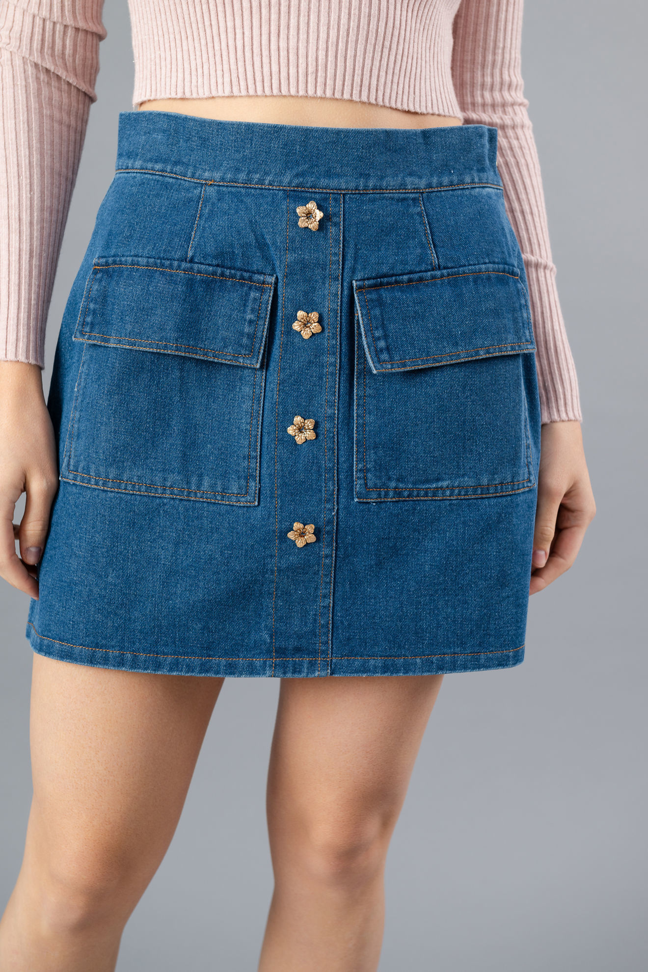 Imagen de Falda Denim Botones Dorados, Bolsillos