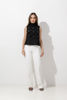 Imagen de Blusa Cuello Alto Sin Mangas Flores Relieve