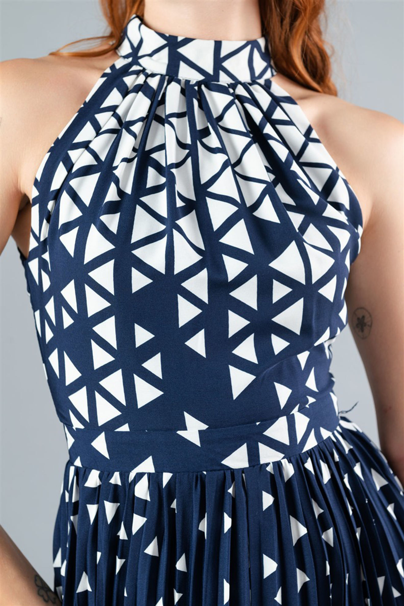 Imagen de Vestido Halter Falda Plisada     (Exclusivo Pagina)