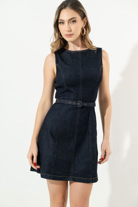 Imagen de Vestido En Denim Corto Con Cinturon