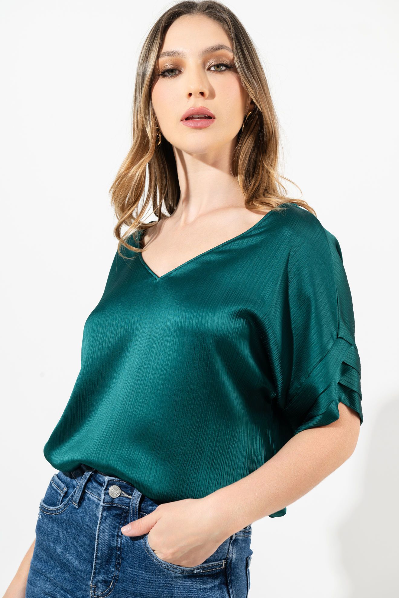 Imagen de Blusa En Satin Cuello V