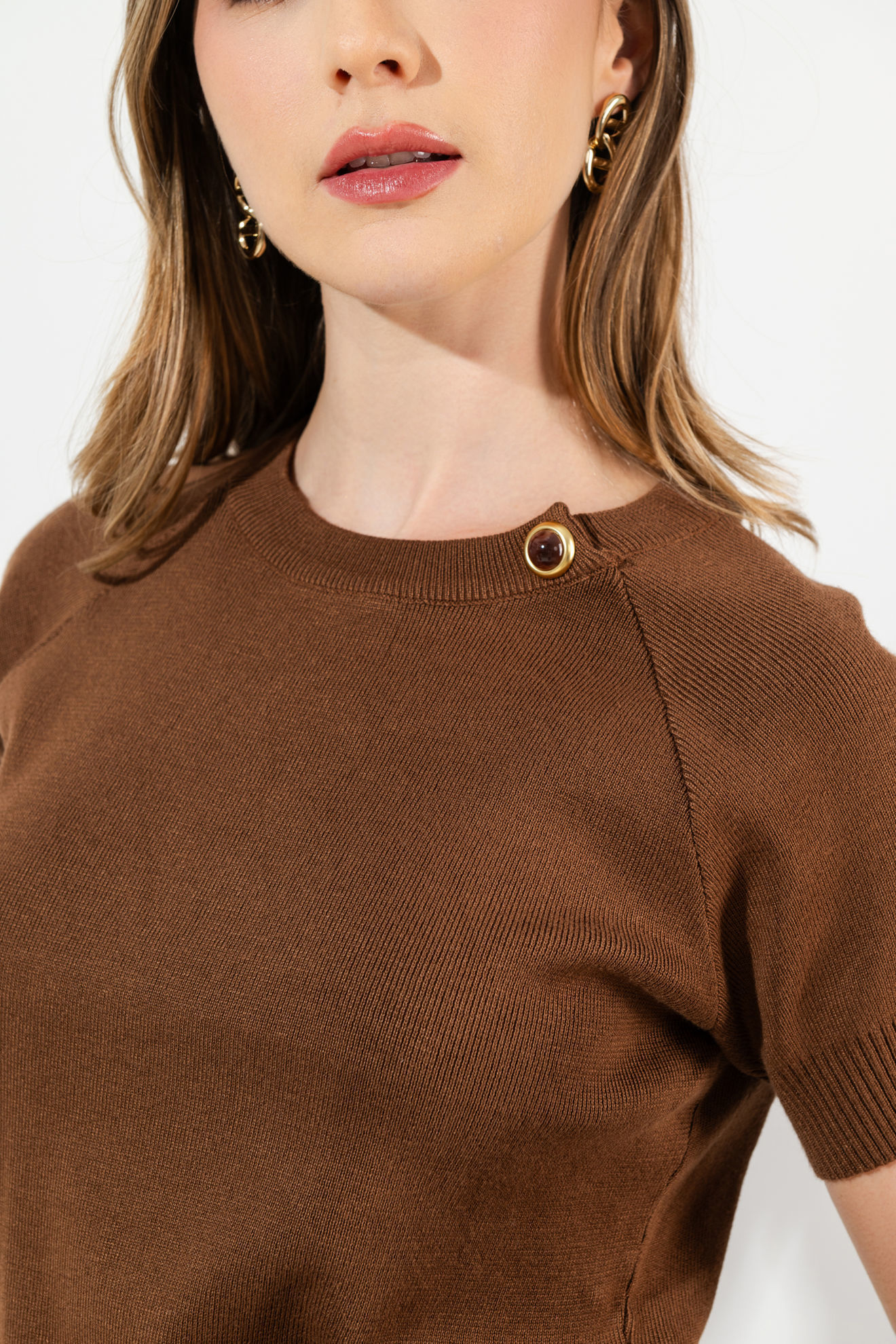 Imagen de Blusa Tejida Detalle Boton Cuello