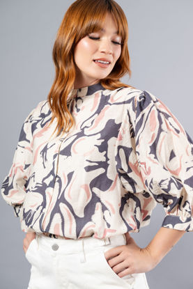Imagen de Blusa En Rayon Cuello Chino Estampada