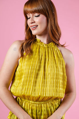 Imagen de Blusa En Seda Estilo Halter   ( Exclusiva Pagina)