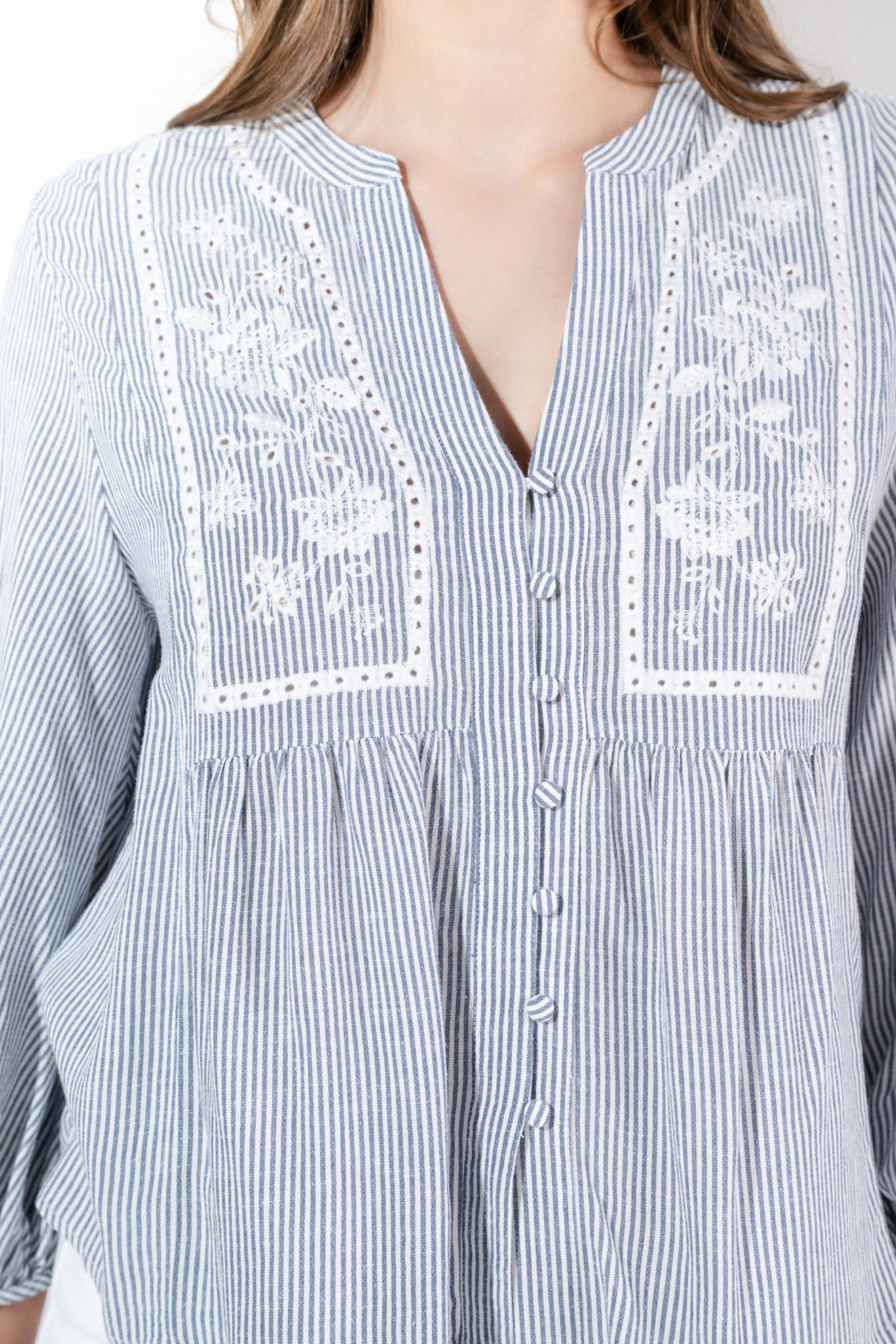 Imagen de Blusa En Rayitas Con Bordado