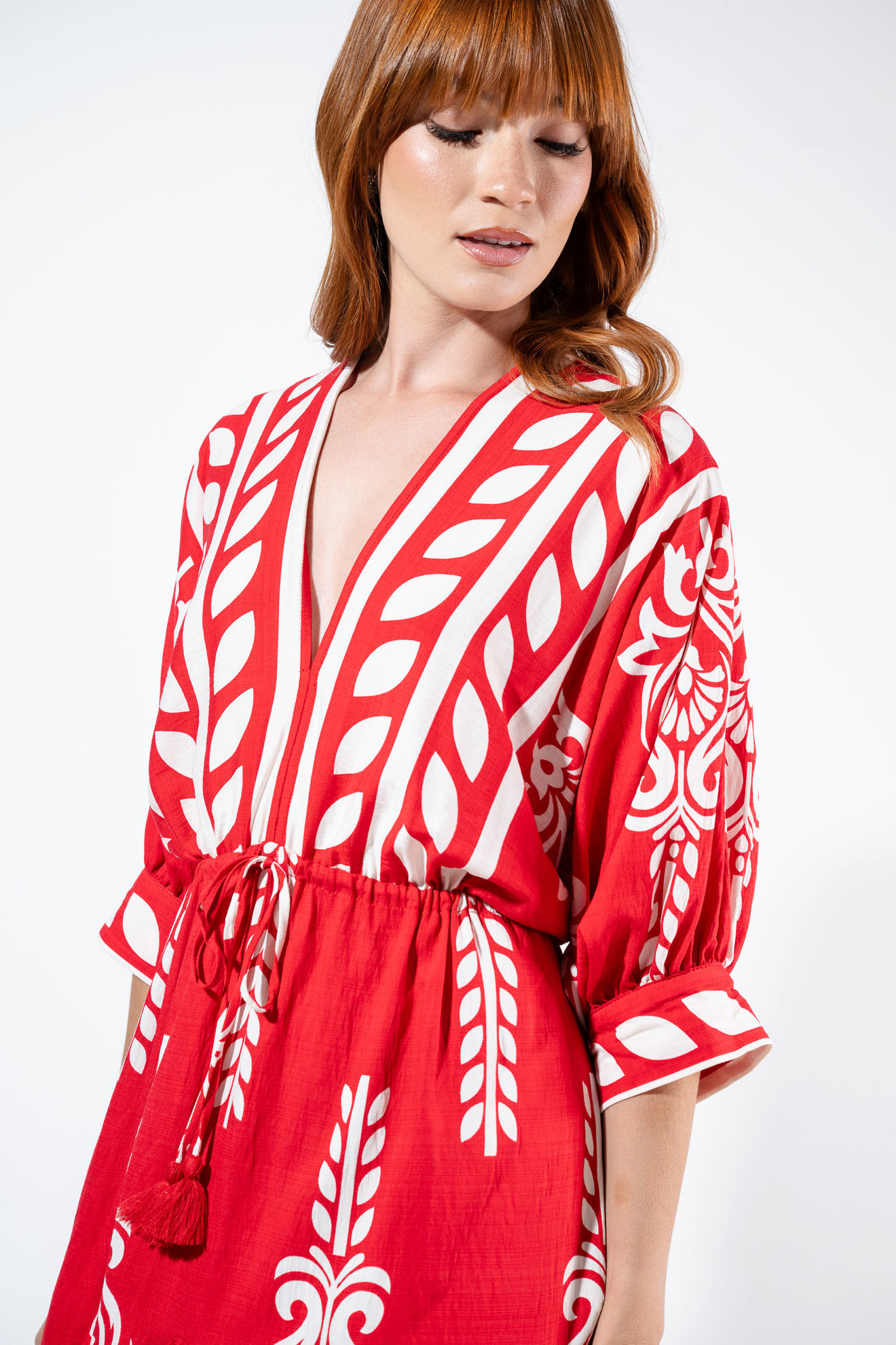 Imagen de Vestido En Rayon Estampado Cuello V Falda Corta