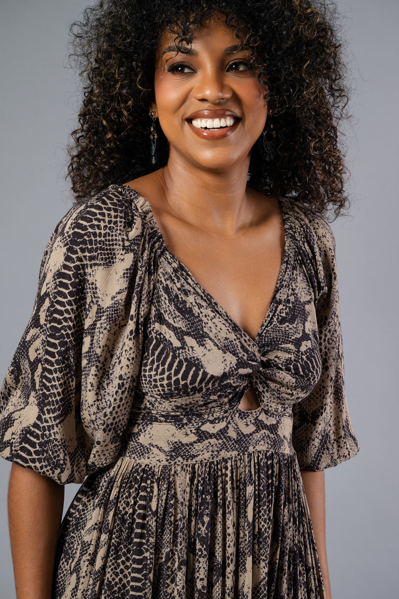 Imagen de Vestido En Rayon Cuello V