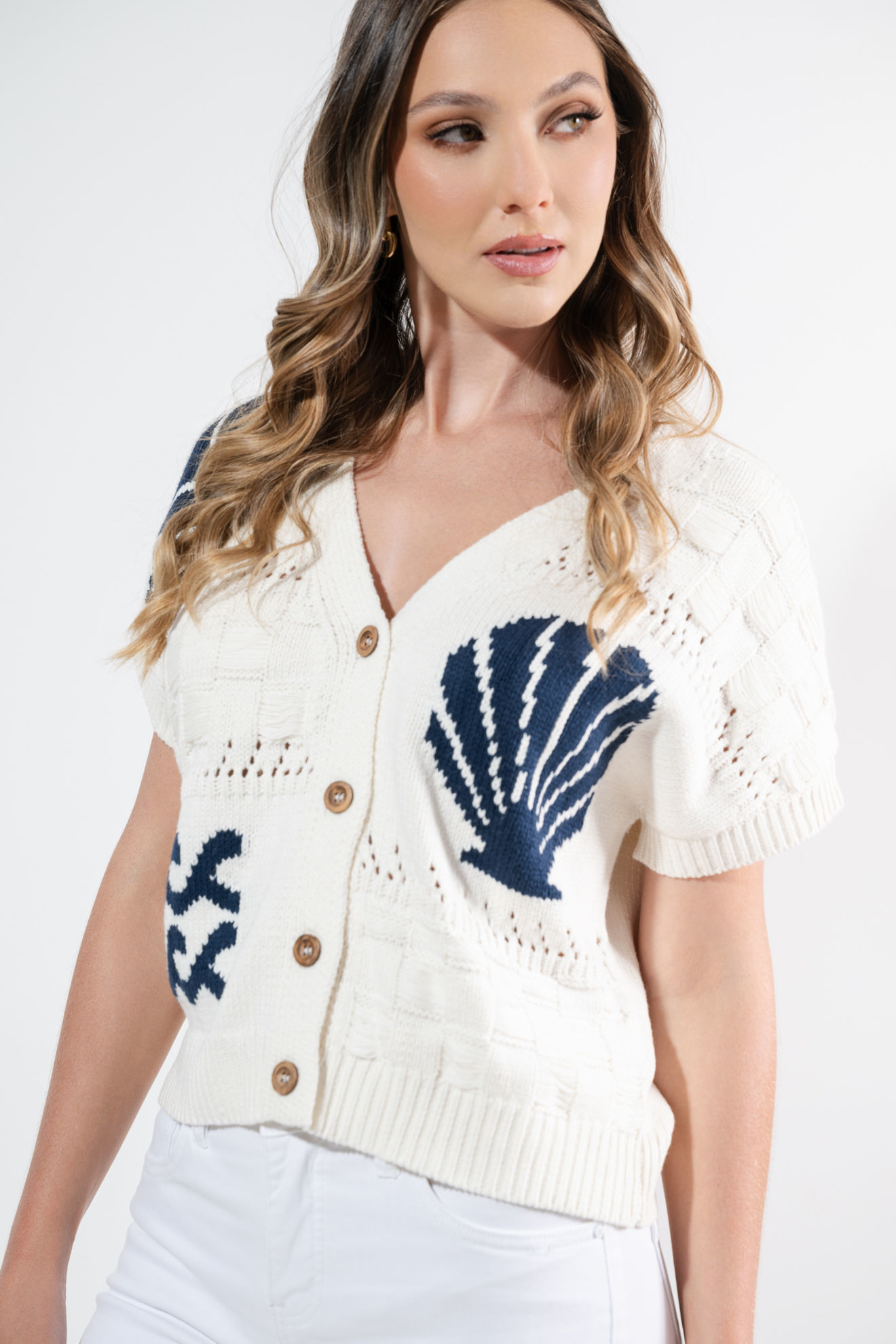 Imagen de Blusa Con Botones Graphic Conchas