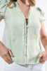 Imagen de Blusa Cuello V Bordado Frente Manga Corta