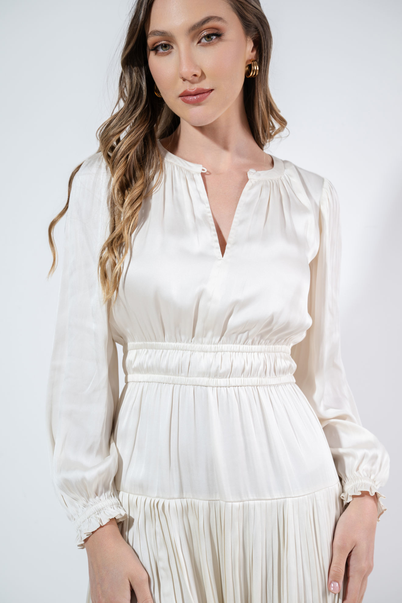 Imagen de Vestido En Satin Manga Larga