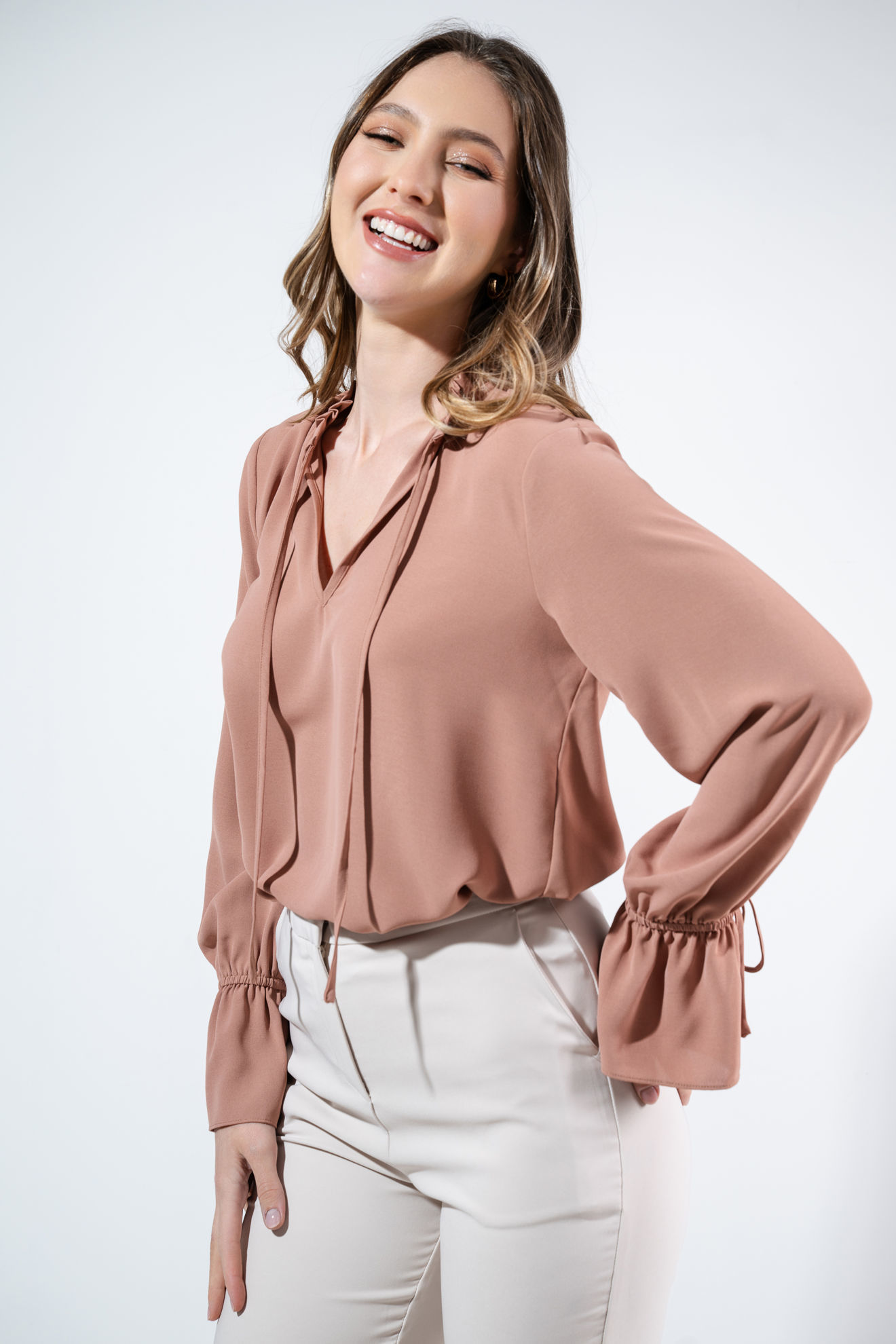 Imagen de Blusa Manga Larga Cuello V  (Exclusivo Pagina)