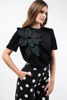 Imagen de Blusa Con Detalle Flor Relieve