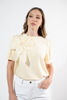 Imagen de Blusa Con Detalle Flor Relieve