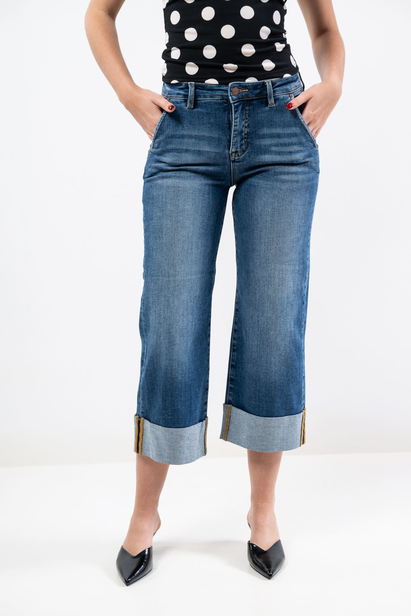 Imagen de High Rise Crop Jeans