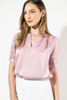 Imagen de Blusa Cuello V Con Collar En Satin Mangas Trasparentes