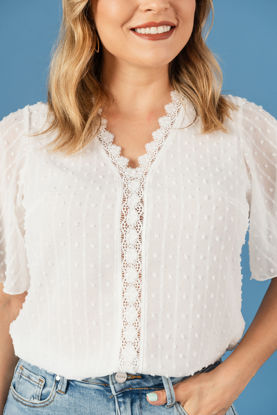 Imagen de Blusa Cuello V Manga Corta, Croche Frente  ( Exclusiva Pagina)