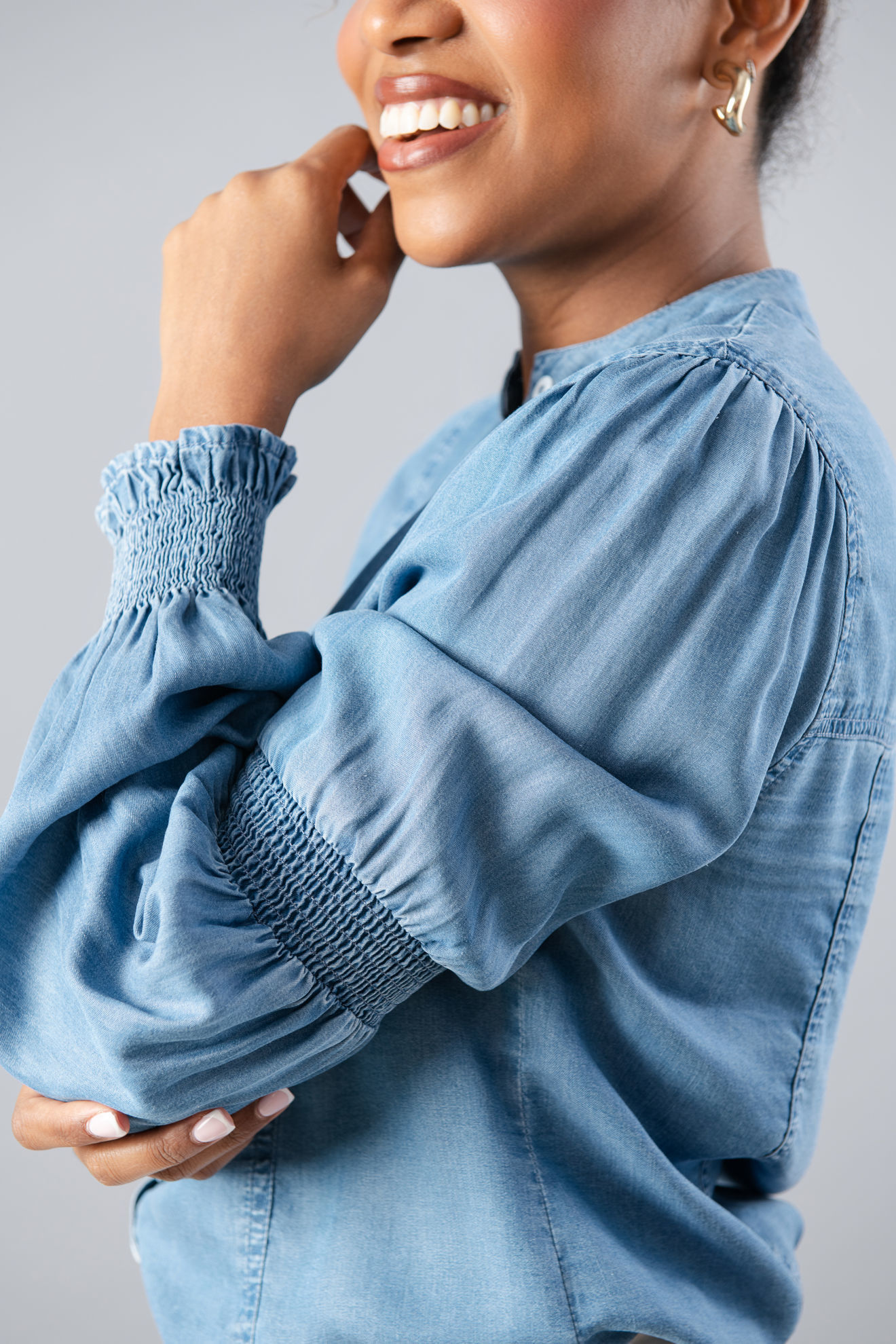 Imagen de Blusa En Denim Cuello Chino Manga Larga   ( Exclusivo Pagina)