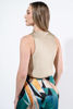 Imagen de Blusa En Satin Sin Mangas Cuello Bobo