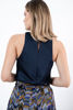 Imagen de Blusa En Satin Sin Mangas Cuello Redondo